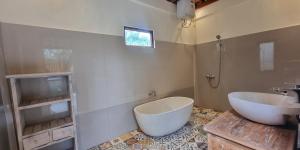 Koupelna v ubytování Pandawa Villas Ubud