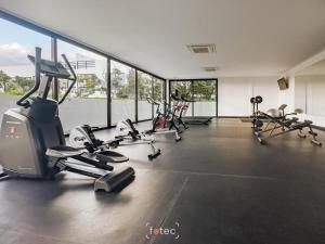 Fitness centrum a/nebo fitness zařízení v ubytování Anah Village