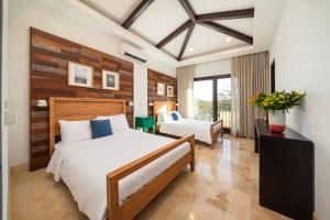 Voodi või voodid majutusasutuse Golf Course Home In Exclusive Gated Community toas +17 fotot