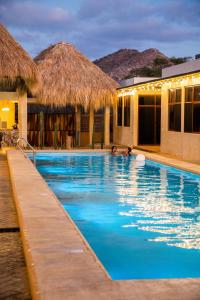 Bazén v ubytování Casa Majeva Punta Conejo nebo v jeho okolí