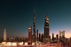 Burj Khalifa View, 2 Balcony w Lounge, Dubai Mall Access, Gym, Infinity-Pool, Playground, BBQ, Family Friendly