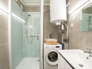 ห้องน้ำของ Apartment Graaf Jan by Interhome