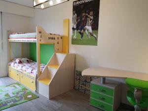 Кровать или кровати в номере Apartment Résidence Ciomal by Interhome