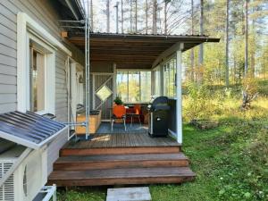 En have udenfor Holiday Home Mokko-mökki by Interhome