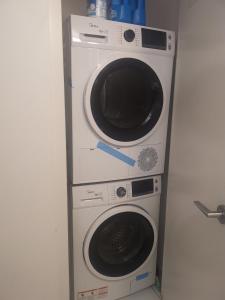 Afbeelding uit fotogalerij van Downtown Toronto Condo Suite in Toronto