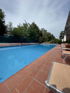 Bazén v ubytování Edi's House nebo v jeho okolí