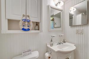 Ένα μπάνιο στο 2 Mi to Marina Inglis Retreat with Boat Parking +16 φωτογραφίες
