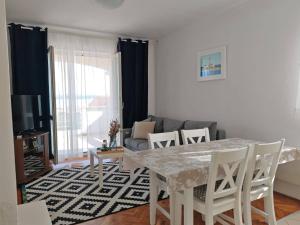 Posedenie v ubytovaní Apartments by the sea Tkon, Pasman - 8297
