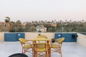 Regent Pyramids View 발코니 또는 테라스
