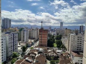 a view of a city with buildings at Eduardo Gimenes Palazzi in São Vicente