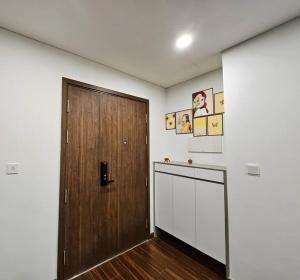 Kuchyň nebo kuchyňský kout v ubytování Căn góc Masteri 2N+ view hồ đẹp + 16 fotografií