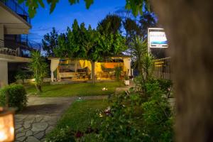 Fotografie z fotogalerie ubytování Philoxenia Apartments v destinaci Kryonéri