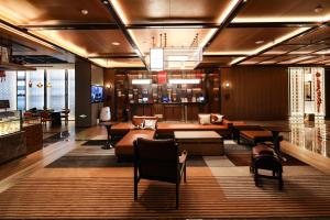A seating area at Four Points by Sheraton Xi’an High-Tech Zone