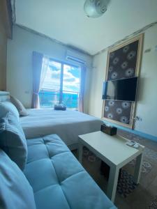 TV a/nebo společenská místnost v ubytování Fun B&B