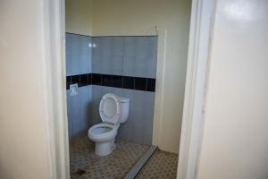 Koupelna v ubytování Fardesam - Budget Friendly Guest House