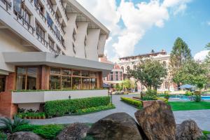 Sodas prie apgyvendinimo įstaigos Hotel Yak & Yeti