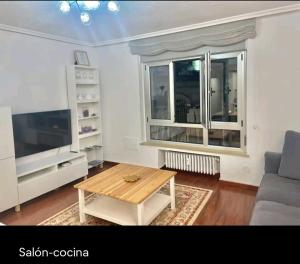 オビエドにあるPiso nuevo Centro Doctor Casalのギャラリーの写真