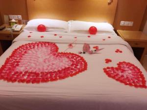 Katil atau katil-katil dalam bilik di The Grace Hotel Shanghai Yexie