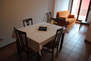 A seating area at Apartamentos Moravella