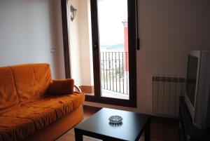 A seating area at Apartamentos Moravella