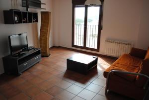 A kitchen or kitchenette at Apartamentos Moravella