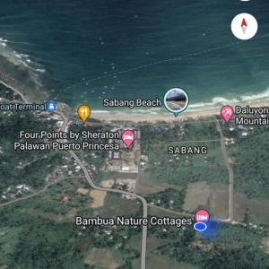 mapa plaży z różowymi kropkami i oceanem w obiekcie Bambua Nature Cottages w mieście Puerto Princesa