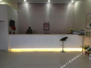 Lobby o reception area sa PAI Hotel Beijing Capital International Airport Linhe Development Zone