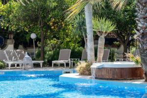 Bazén v ubytování Reginna Palace Hotel nebo v jeho okolí