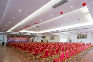 Konferenční prostory v ubytování Fu'an Tailong Sea-view Hotel (Danzhou Haihua Island) + 290 fotografií