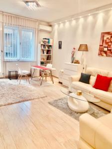 SunDeluxe & Balcony 1075 Budapest, Madách Imre út kép - 2