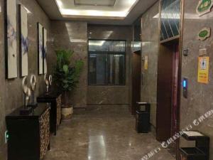 Lobbyen eller receptionen på Vienna Classic Hotel Fujian Nanjing