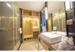 Bathroom sa Echarm Hotel Fuzhou Yantai Mountain Olympic