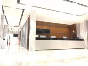 The lobby or reception area at City Comfort Inn Shenzhen Shiyan Science and Technology Park