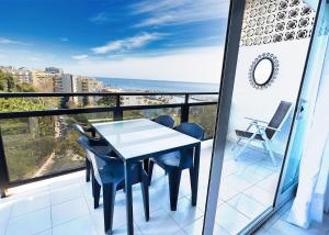 Balkon lub taras w obiekcie Skol 727 Lovely 2 Bedroom Duplex in Marbella Center