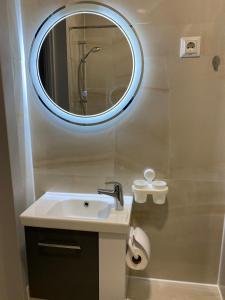 Bagno di Cultural Crossing Hotel