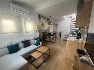 Dapur atau dapur kecil di Hidden Gem Penthouse El Mesón +22 gambar