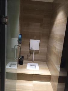 City Comfort Inn Hefei Shuanggang Fuyang Road tesisinde bir banyo