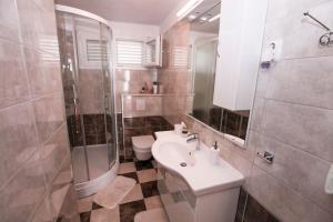 Et badeværelse på Vila Jadran