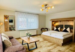 Postel nebo postele na pokoji v ubytování Hotel - Restaurant BERGHOF