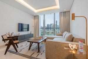 Posezení v ubytování #22 Brand New 1BR Apartment in Business Bay Dubai Sterling