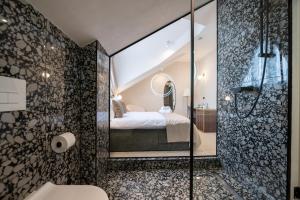Ένα μπάνιο στο Boem Exclusive Rooms Skadarlija