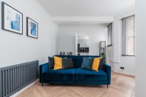 Svetainės erdvė apgyvendinimo įstaigoje Luxury 2 Bed Flat in Central London