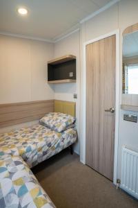Fotografie z fotogalerie ubytování ELVIS, King Of The Caravans, 6 Berth v destinaci Port Seton