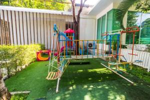พื้นที่เล่นสำหรับเด็กของ Studio with forest view - Zen Space by Lofty