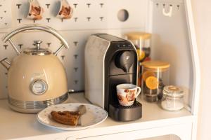 Kaffi- og teaðstaða á Tiny House Chez Claudine - Relaxen, Workspace, Nähe Thermen, Netflix, free Parking & Wifi
