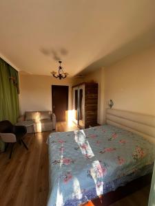 Postel nebo postele na pokoji v ubytování Guest House Maia
