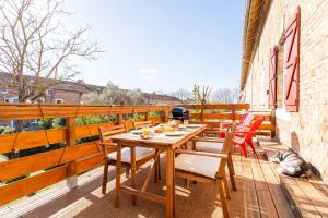 Balkoni atau teres di Grand appartement Familiale - Camargue
