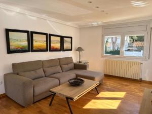 Posezení v ubytování Agi Riu Segre Villa