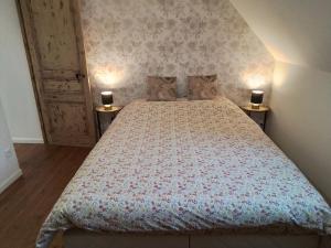 Postel nebo postele na pokoji v ubytování Le huit Gite dans villa Aultoise