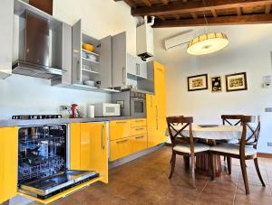 Køkken eller tekøkken på Anna's Garden Venice